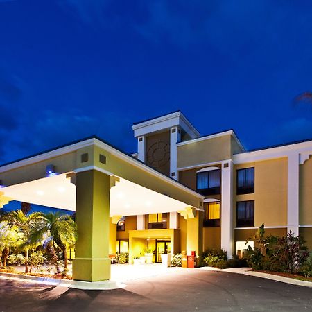 Holiday Inn Express Vero Beach-West I-95 By Ihg Exterior photo