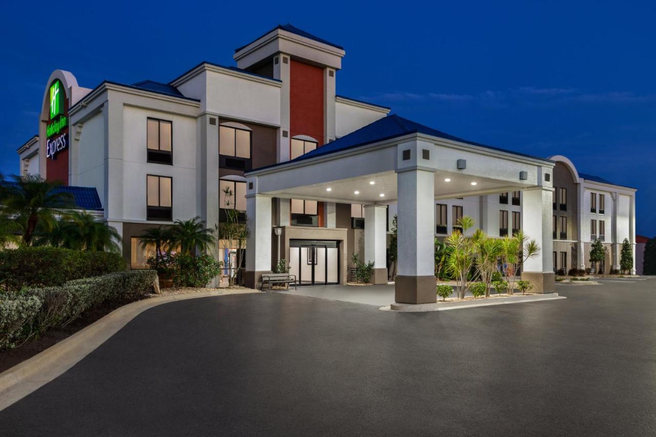 Holiday Inn Express Vero Beach-West I-95 By Ihg Exterior photo