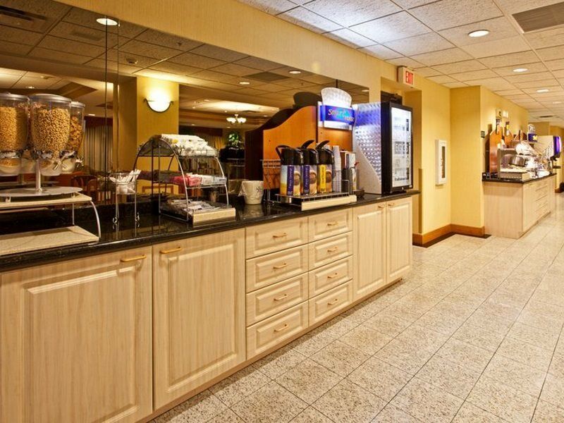 Holiday Inn Express Vero Beach-West I-95 By Ihg Exterior photo